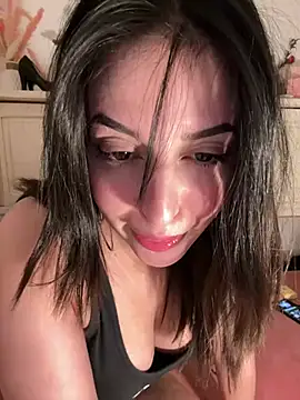 Snapshot of Hot_malak chatting on 12/14/24, 01:17 Hot malak online show from 12/14/24, 01:17