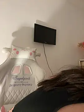 Snapshot of Hot_malak chatting on 12/18/24, 09:18 Hot malak online show from 12/18/24, 09:18