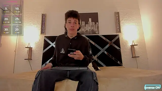 toyboys1 online show from 10/08/25, 03:37