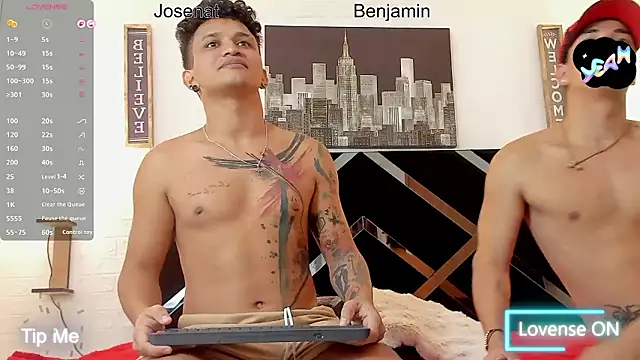 Snapshot of toyboys1 chatting on 02/13/26, 04:30 toyboys1 online show from 02/13/26, 04:30