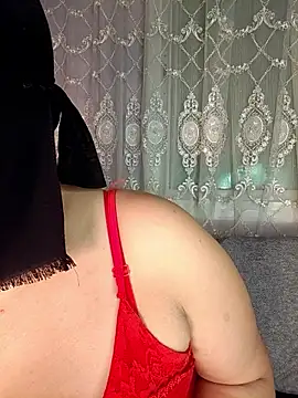 Cat Sharisa online show from 01/12/26, 09:58