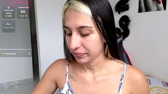 tammyandrade  online show from 10/26/25, 04:46