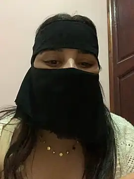 Snapshot of Miss-Soka chatting on 12/07/24, 11:12 Miss-Soka online show from 12/07/24, 11:12