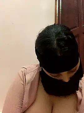 Snapshot of Miss-Soka chatting on 12/09/24, 12:34 Miss-Soka online show from 12/09/24, 12:34