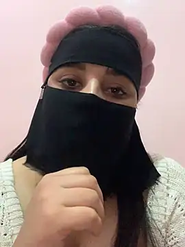 Snapshot of Miss-Soka chatting on 12/14/24, 02:21 Miss-Soka online show from 12/14/24, 02:21