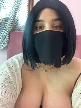 Snapshot of Miss-Soka chatting on 03/15/25, 11:08 Miss-Soka online show from 03/15/25, 11:08