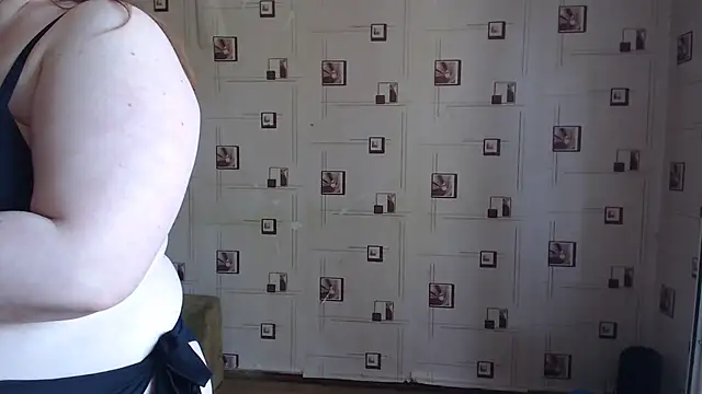 TasyaBigTTs online show from 06/16/26, 05:43