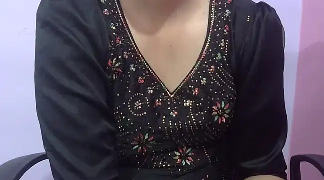 Snapshot of Little_merdaid chatting on 02/23/25, 10:49 Little merdaid online show from 02/23/25, 10:49