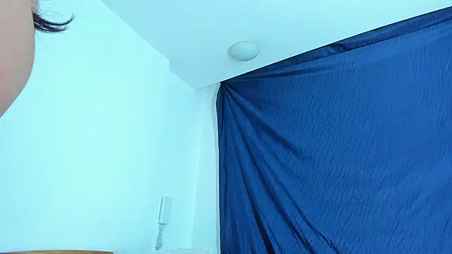 Snapshot of emiily15__ chatting on 01/06/25, 09:11 emiily15   online show from 01/06/25, 09:11