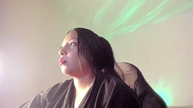 Snapshot of emiily15__ chatting on 12/03/25, 08:18 emiily15 online show from 12/03/25, 08:18