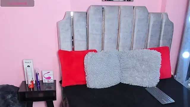 karol noa online show from 01/18/25, 03:42