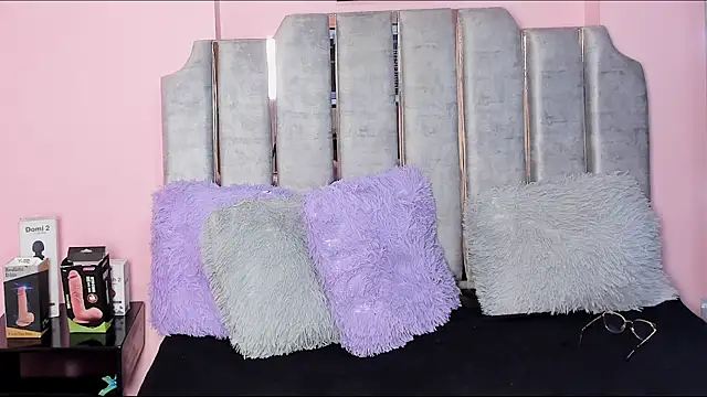 karol noa online show from 02/25/25, 06:36