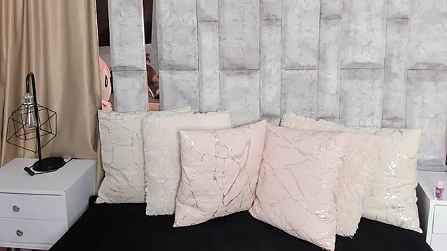 karol noa online show from 09/09/25, 11:32