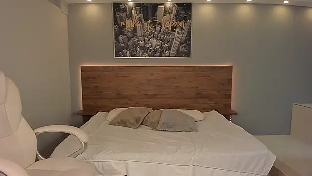 stefycherry online show from 02/09/25, 12:39