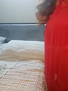 Snapshot of Awesomelusty chatting on 09/26/25, 06:23 Awesomelusty online show from 09/26/25, 06:23