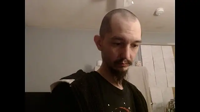 Snapshot of VanceFontaine chatting on 10/10/25, 05:06 VanceFontaine online show from 10/10/25, 05:06