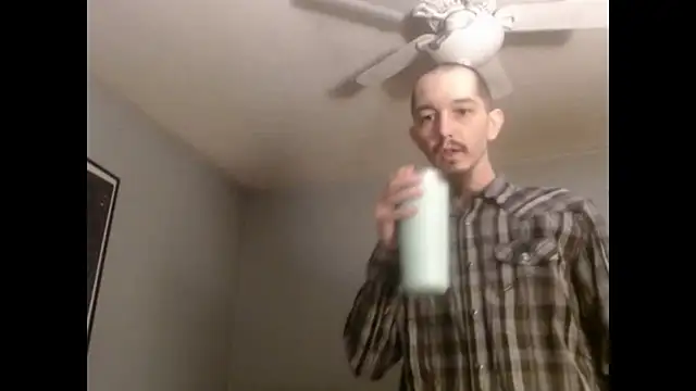 Snapshot of VanceFontaine chatting on 10/15/25, 01:50 VanceFontaine online show from 10/15/25, 01:50