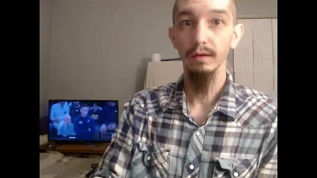 Snapshot of VanceFontaine chatting on 11/26/25, 02:12 VanceFontaine online show from 11/26/25, 02:12