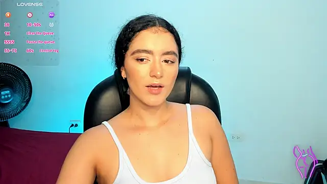 Snapshot of Adhara-zanne chatting on 07/01/26, 09:11 Adhara-zanne online show from 07/01/26, 09:11