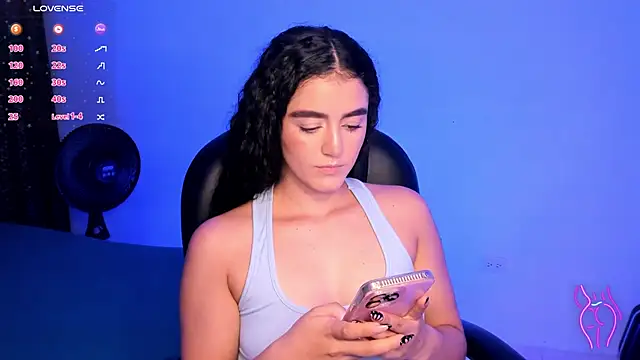 Snapshot of Adhara-zanne chatting on 07/15/26, 02:39 Adhara-zanne online show from 07/15/26, 02:39