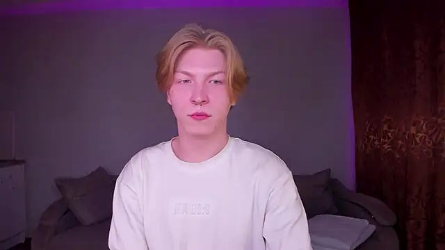 Snapshot of TheMikeSever chatting on 03/04/26, 01:11 TheMikeSever online show from 03/04/26, 01:11