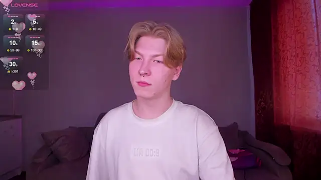 Snapshot of TheMikeSever chatting on 03/11/26, 10:32 TheMikeSever online show from 03/11/26, 10:32