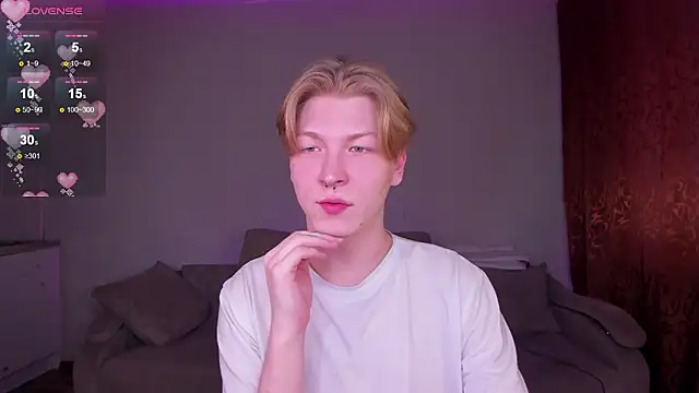 Snapshot of TheMikeSever chatting on 03/18/26, 11:02 TheMikeSever online show from 03/18/26, 11:02