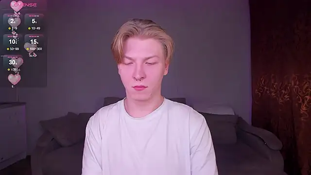 Snapshot of TheMikeSever chatting on 03/19/26, 12:53 TheMikeSever online show from 03/19/26, 12:53