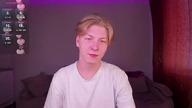 Snapshot of TheMikeSever chatting on 03/22/26, 01:42 TheMikeSever online show from 03/22/26, 01:42