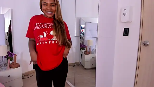 Isla Scott online show from 11/17/25, 11:27