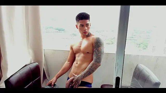 Snapshot of Dominiofit chatting on 02/18/25, 05:21 Dominiofit online show from 02/18/25, 05:21