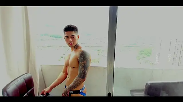 Snapshot of Dominiofit chatting on 02/19/25, 05:49 Dominiofit online show from 02/19/25, 05:49