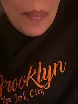 Snapshot of Samarr_9and chatting on 02/17/25, 01:21 Samarr 9and online show from 02/17/25, 01:21