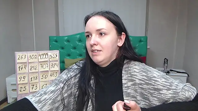 Snapshot of IsabelBlackberry chatting on 01/20/25, 12:07 IsabelBlackberry online show from 01/20/25, 12:07