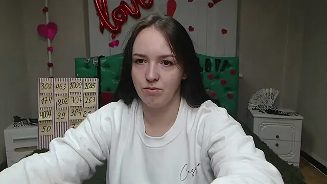 Snapshot of IsabelBlackberry chatting on 09/19/25, 04:58 IsabelBlackberry online show from 09/19/25, 04:58