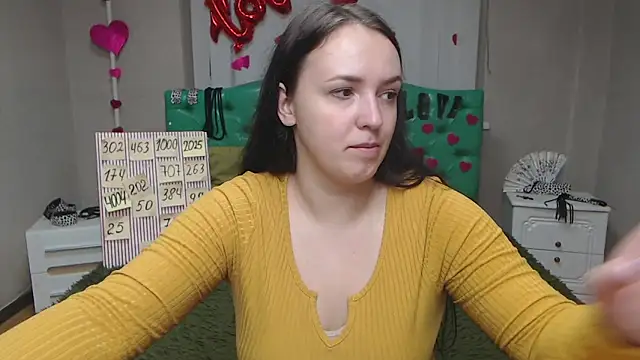 Snapshot of IsabelBlackberry chatting on 10/08/25, 05:05 IsabelBlackberry online show from 10/08/25, 05:05