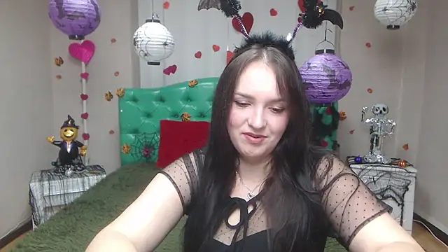 Snapshot of IsabelBlackberry chatting on 10/31/25, 06:14 IsabelBlackberry online show from 10/31/25, 06:14