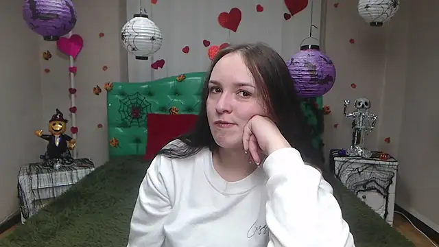 Snapshot of IsabelBlackberry chatting on 11/02/25, 06:05 IsabelBlackberry online show from 11/02/25, 06:05