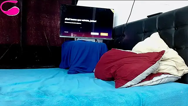 Snapshot of Deleon1995 chatting on 12/04/24, 05:22 Deleon1995 online show from 12/04/24, 05:22