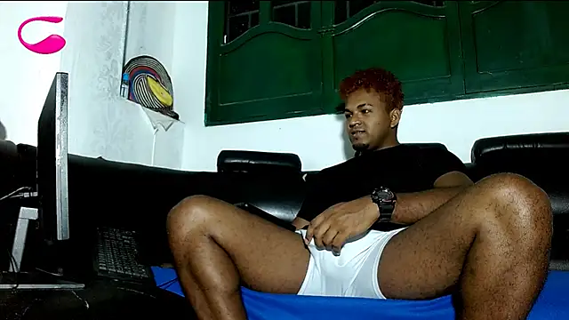 Snapshot of Deleon1995 chatting on 03/05/25, 04:45 Deleon1995 online show from 03/05/25, 04:45