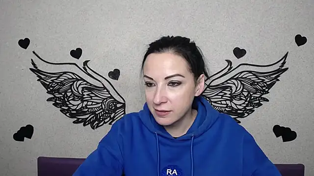 Snapshot of ElizabethSho chatting on 02/07/26, 06:11 ElizabethSho online show from 02/07/26, 06:11