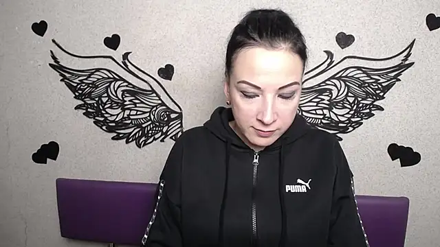 Snapshot of ElizabethSho chatting on 02/13/26, 06:15 ElizabethSho online show from 02/13/26, 06:15
