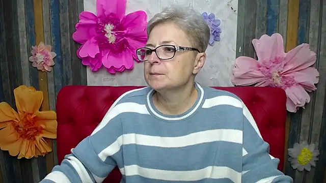 EmiliaGree online show from 10/17/25, 11:13