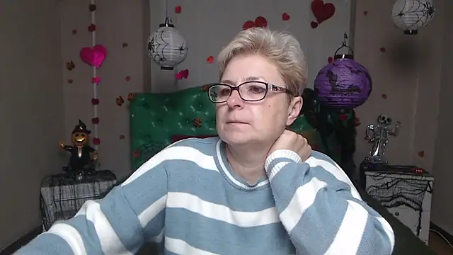 EmiliaGree online show from 11/08/25, 06:02