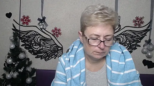 Snapshot of EmiliaGree chatting on 01/07/26, 06:21 EmiliaGree online show from 01/07/26, 06:21