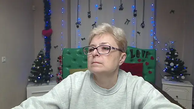 Snapshot of EmiliaGree chatting on 01/09/26, 06:10 EmiliaGree online show from 01/09/26, 06:10