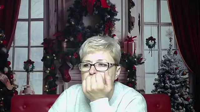 Snapshot of EmiliaGree chatting on 01/12/26, 06:13 EmiliaGree online show from 01/12/26, 06:13