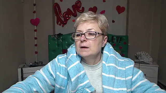 Snapshot of EmiliaGree chatting on 01/15/26, 07:06 EmiliaGree online show from 01/15/26, 07:06