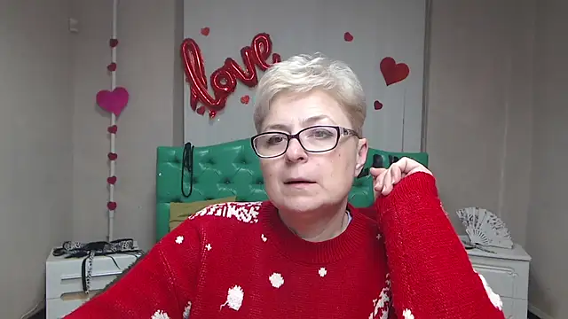 Snapshot of EmiliaGree chatting on 01/31/26, 08:07 EmiliaGree online show from 01/31/26, 08:07