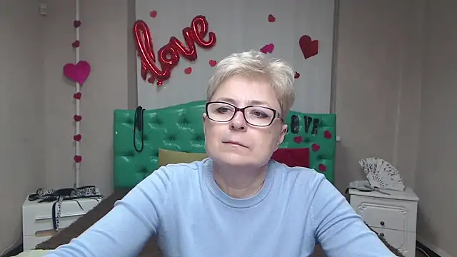 Snapshot of EmiliaGree chatting on 02/02/26, 06:06 EmiliaGree online show from 02/02/26, 06:06